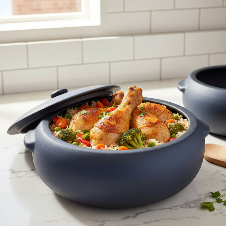 Berro Preto Round Lidded Roaster, black matte clay lidded pot