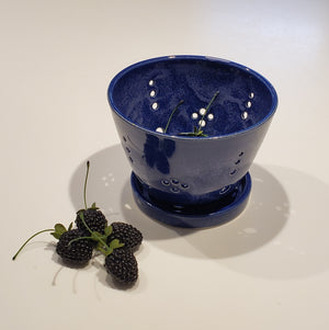 Handmade Ceramic Berry Bowl with Plate