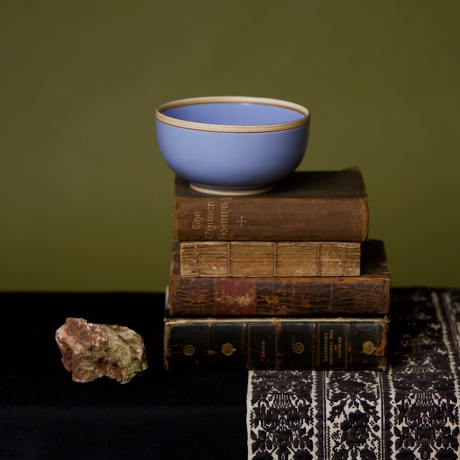 Rimmed Hermit Soup Bowl