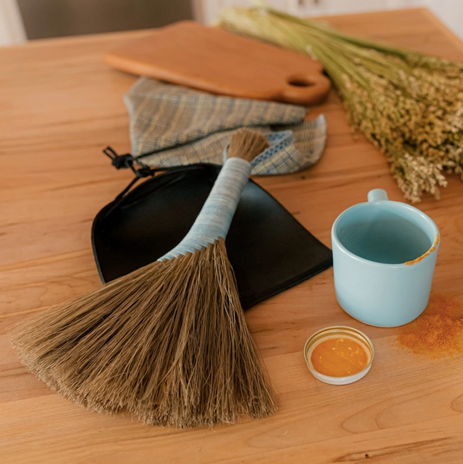 Tampico Wing Hand Broom