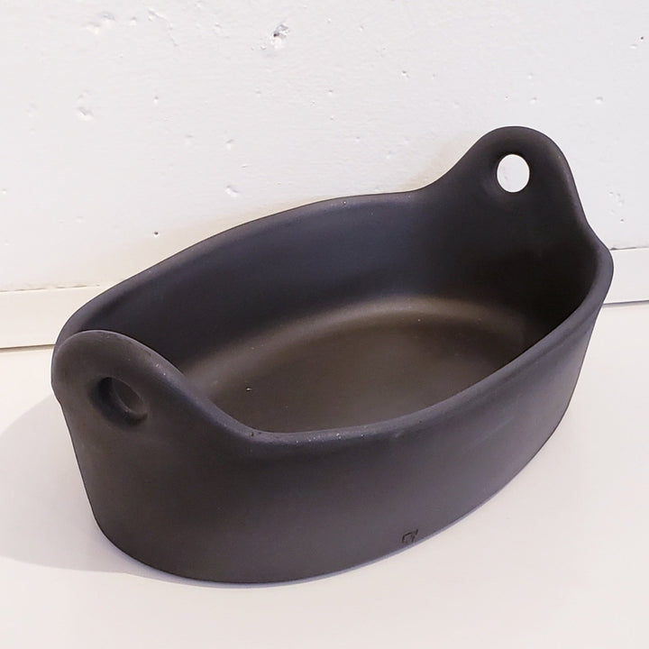 Barro Preto Oval Roaster