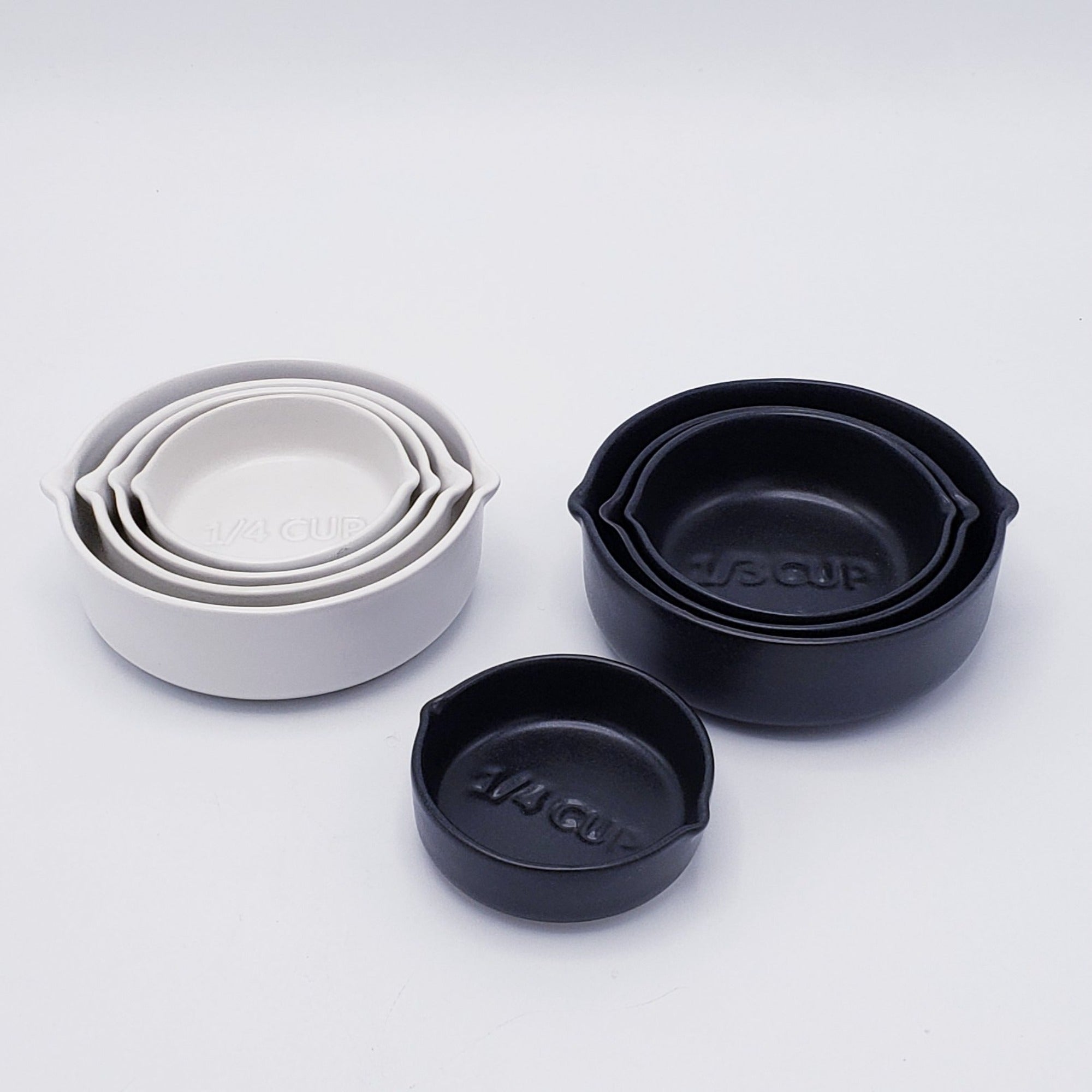 Set of 4 Stoneware Measuring Cups